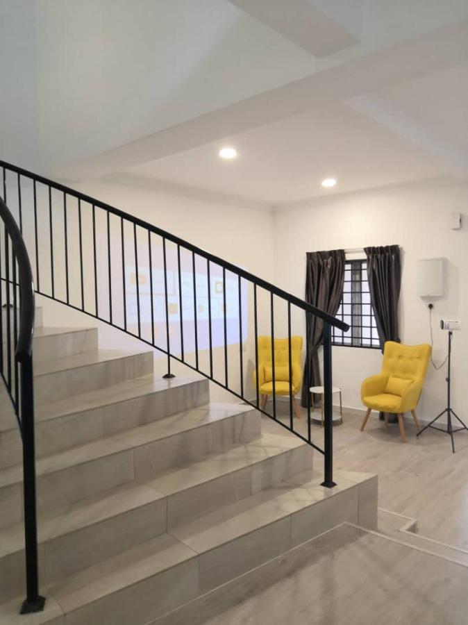 Ipoh Family Villa-Spacious Stay For 21 Or 42Pax Exterior foto